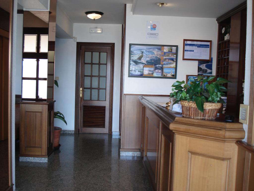 Hotel Siroco Портоново Экстерьер фото